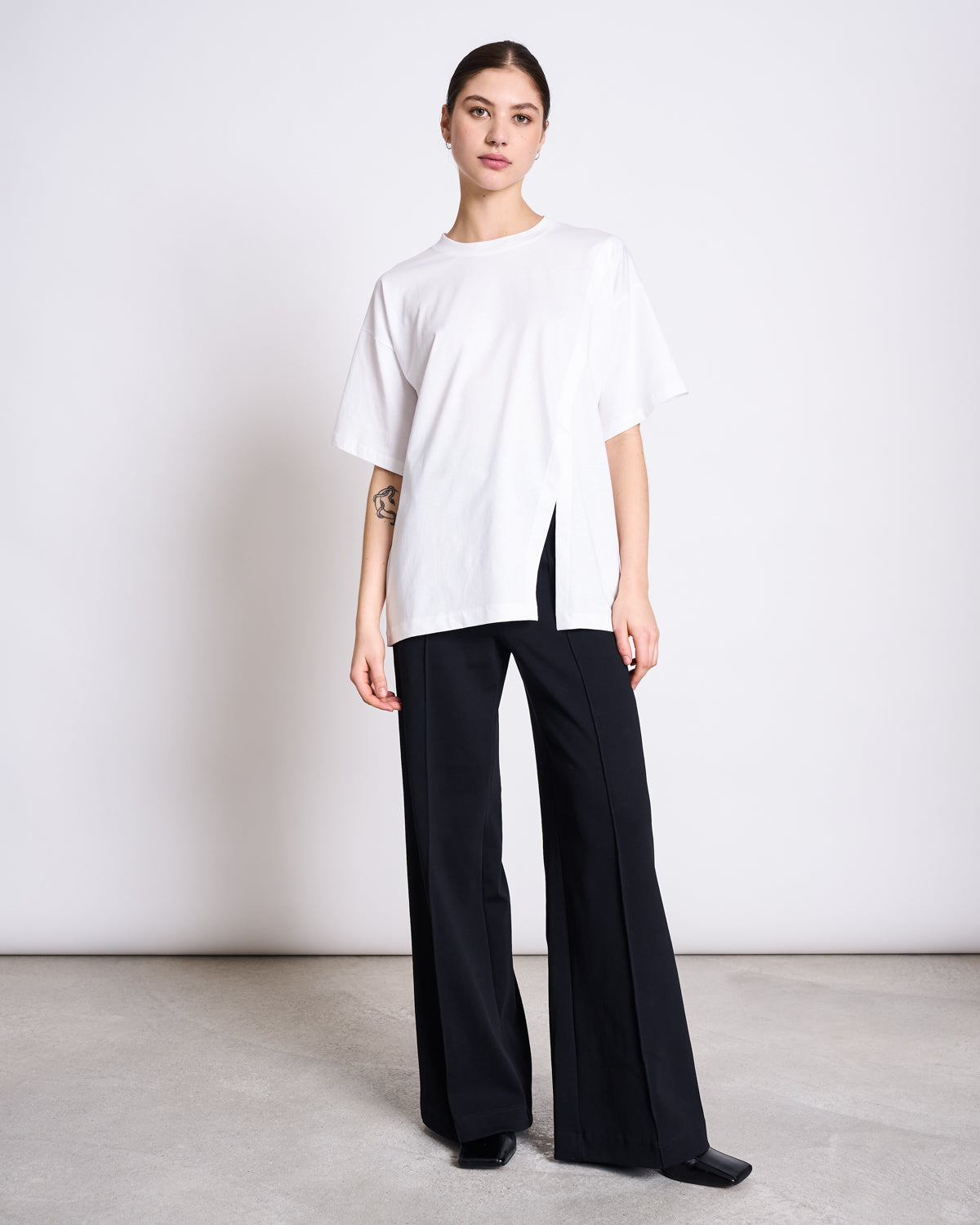SLITTED T-SHIRT NADIL WHITE T-shirt jan-n-june 1