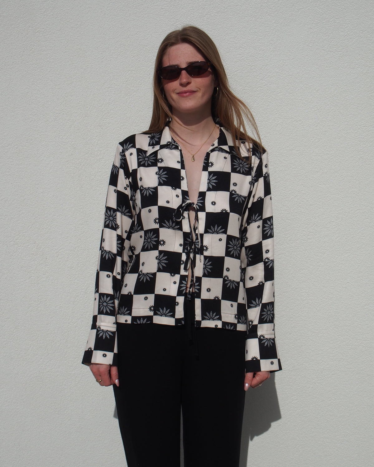 TIE BLOUSE KALUZ FLORAL SQUARE PRINT Blouses jan-n-june 6