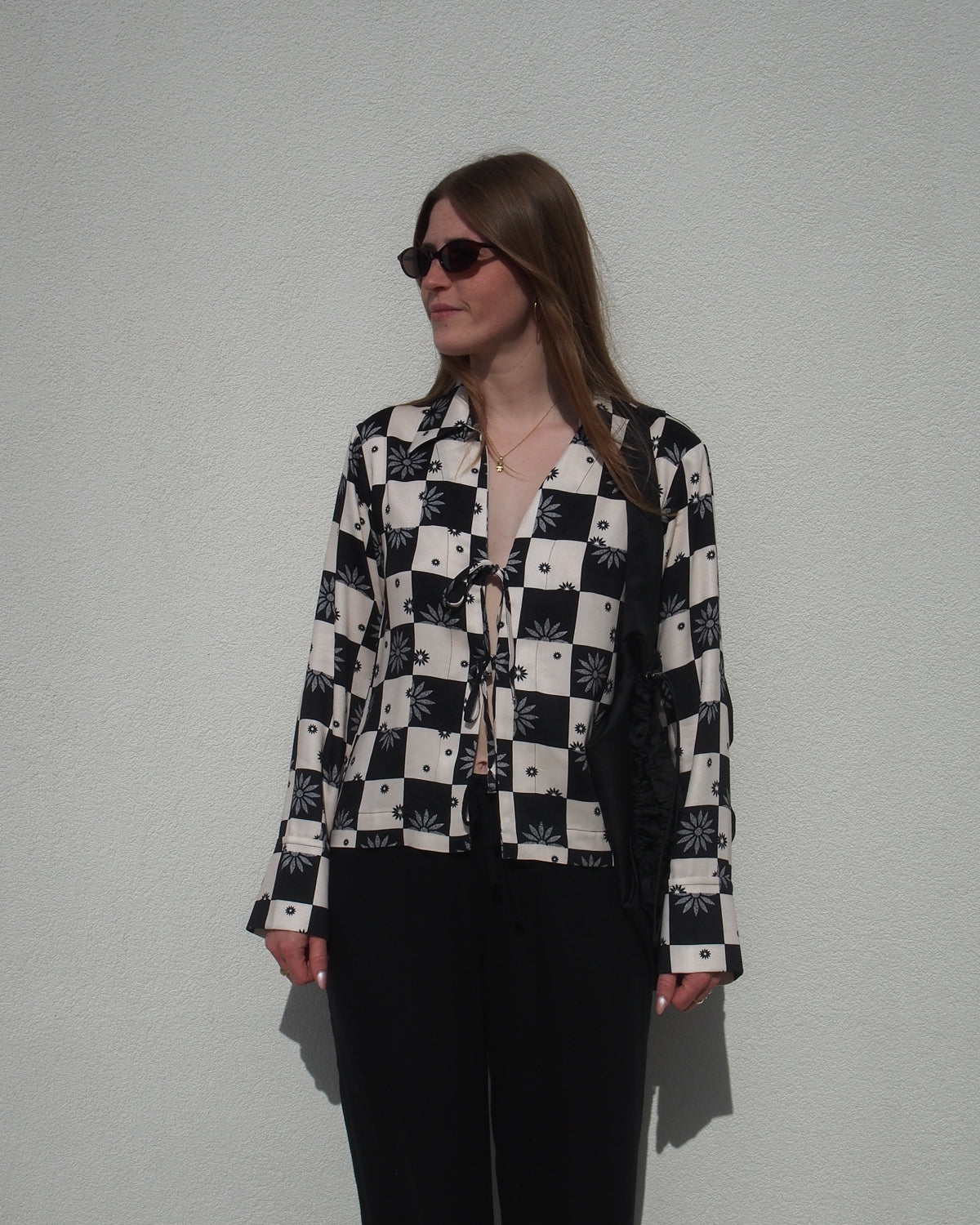 TIE BLOUSE KALUZ FLORAL SQUARE PRINT Blouses jan-n-june 5
