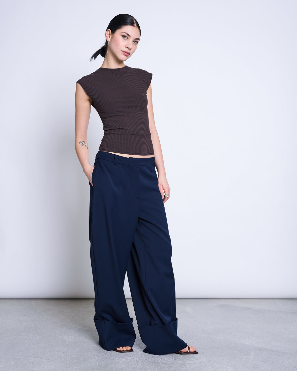 TENCEL™ LYOCELL RIB T-SHIRT APIS MUD T-shirt jan-n-june 3
