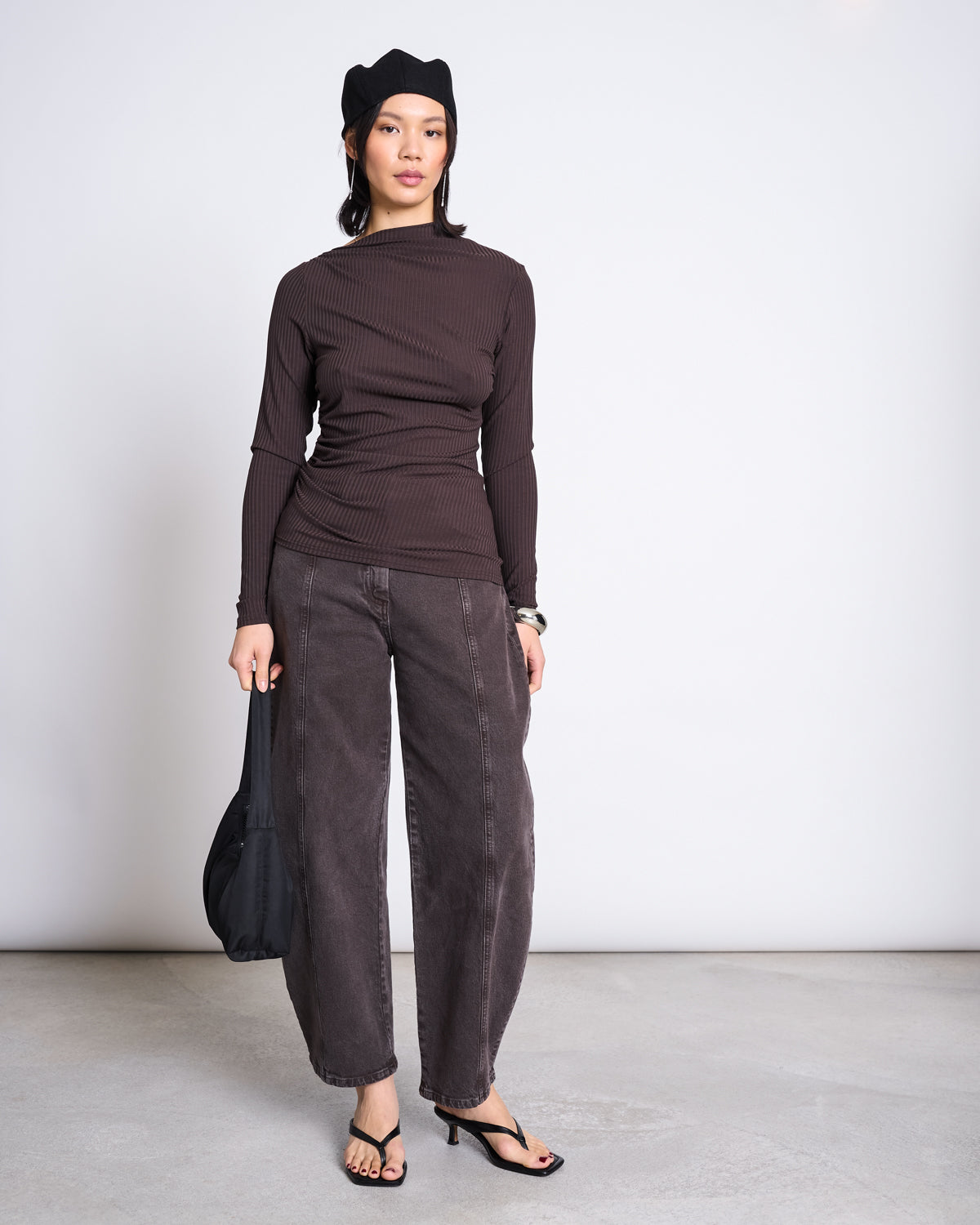 ASYMMETRICAL LONGSLEEVE TOVE MUD Longsleeve jan-n-june 1