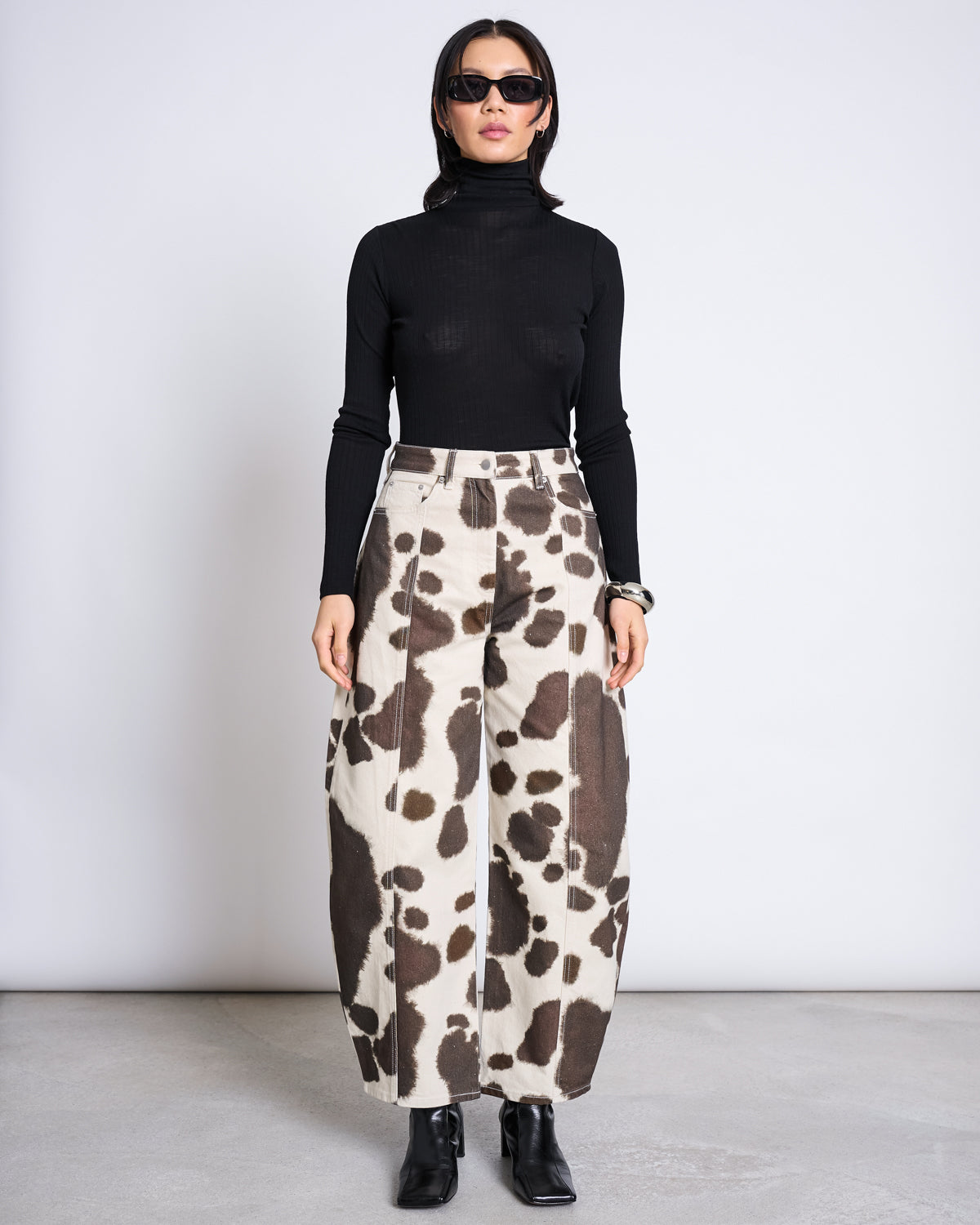 BARREL LEG DENIM JEANS FAYA COW PRINT GOTS Pants jan-n-june 7