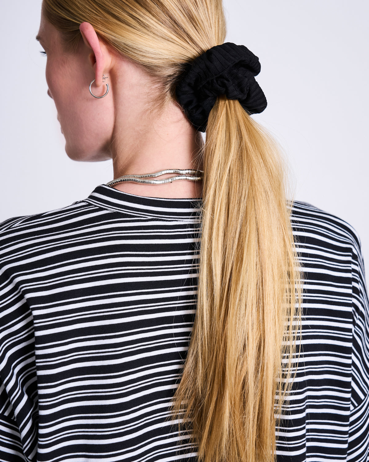 SCRUNCHIE RIB TENCEL™ LYOCELL BLACK Scrunchie jan-n-june 4