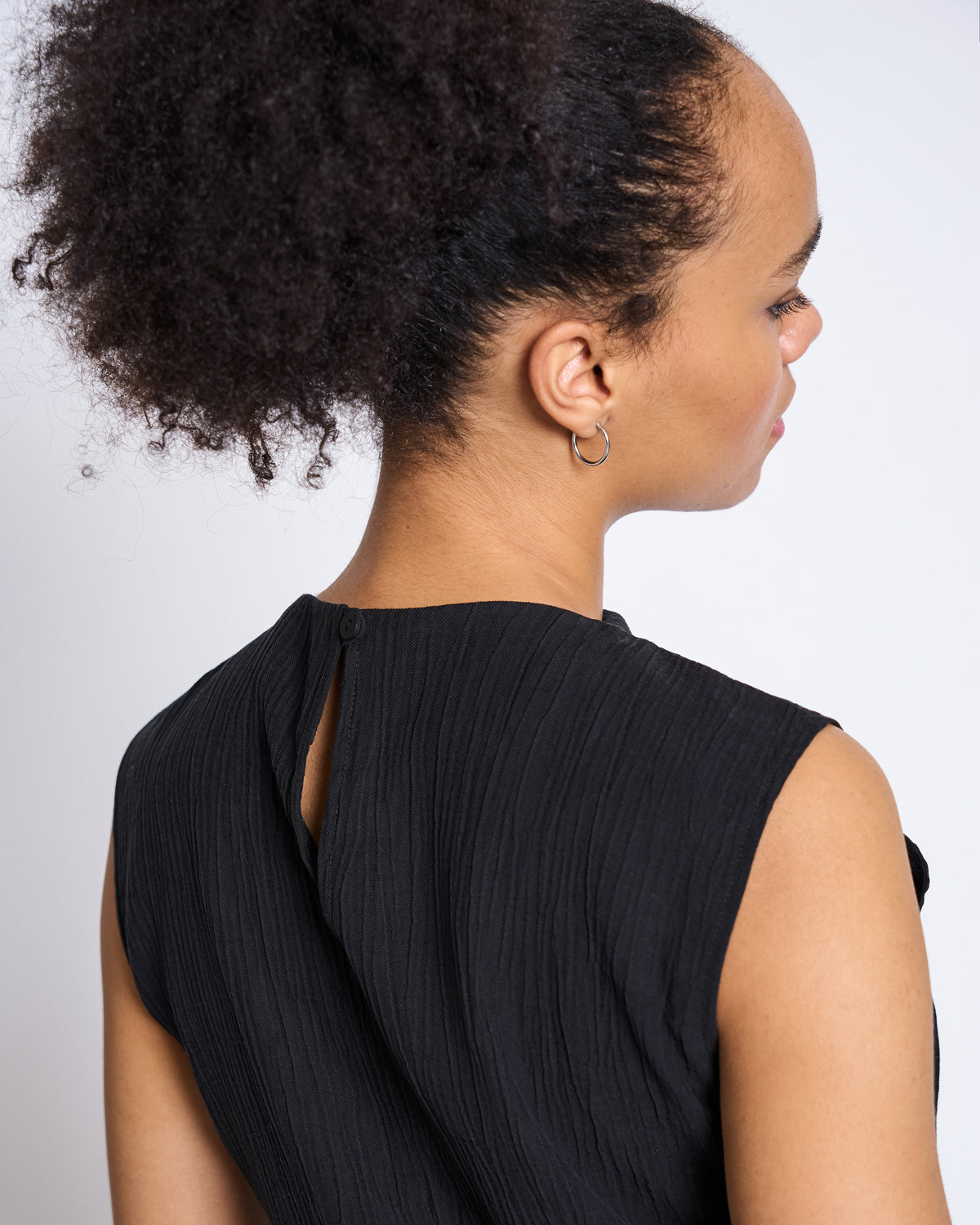 GATHERED CRINKLE TOP MEADOW BLACK T-shirt jan-n-june 4