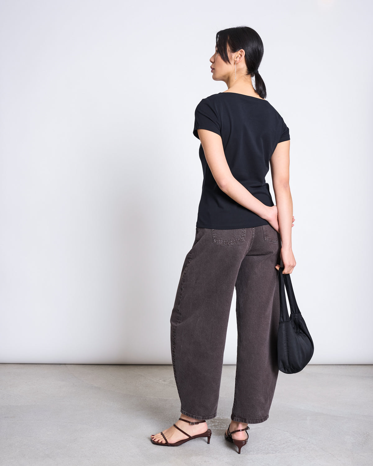 BRUSHED BOAT NECK T-SHIRT OTTO SOFT BLACK GOTS t-shirt jan-n-june 3