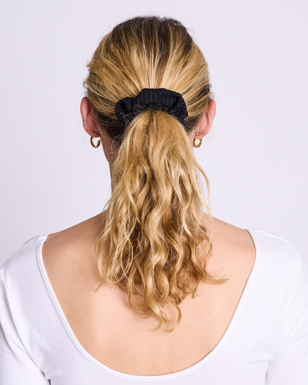 SCRUNCHIE RIB TENCEL™ LYOCELL BLACK Scrunchie jan-n-june 3