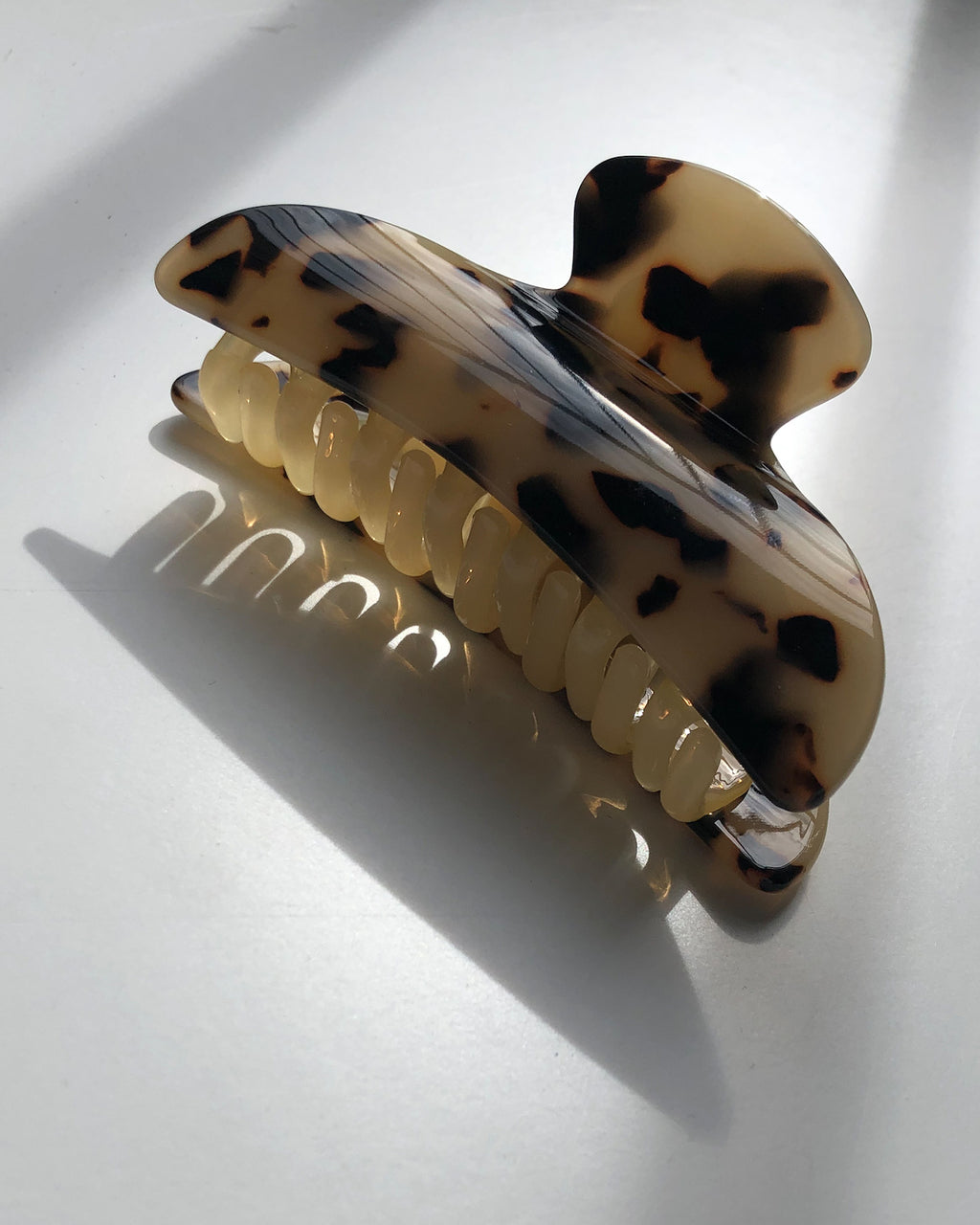MACHETE MIDI HEIRLOOM CLAW BLONDE TORTOISE Clip jan-n-june 4