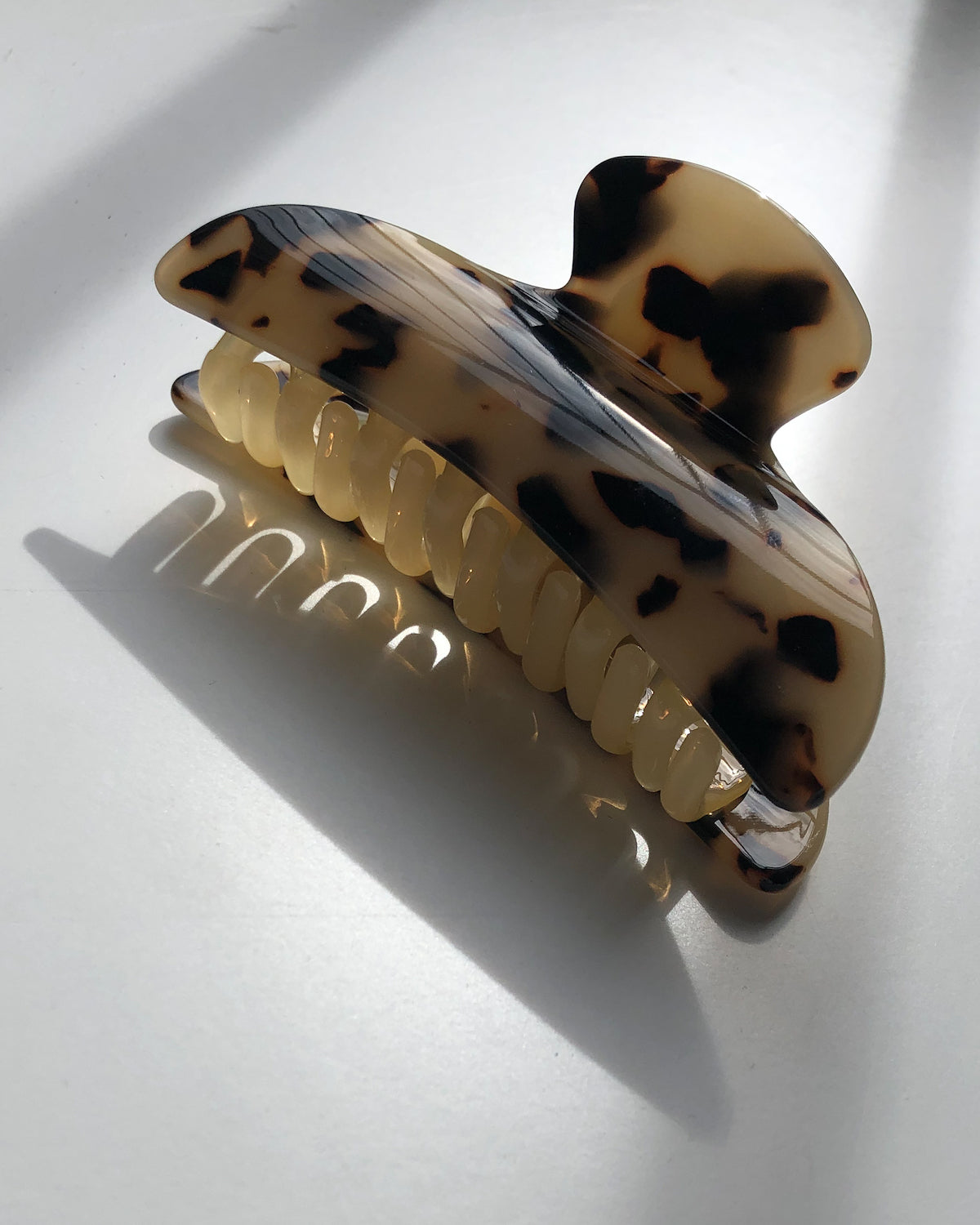 MACHETE MIDI HEIRLOOM CLAW BLONDE TORTOISE Clip jan-n-june 4